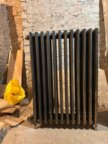 Gietijzeren radiator te Koop beschikbaar voor biedingen