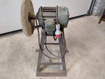POLIJSTBORSTELMACHINE 380 VOLT beschikbaar voor biedingen