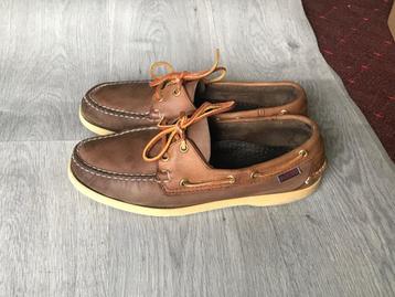 Chaussures hommes SEBAGO / DOCKSIDES.