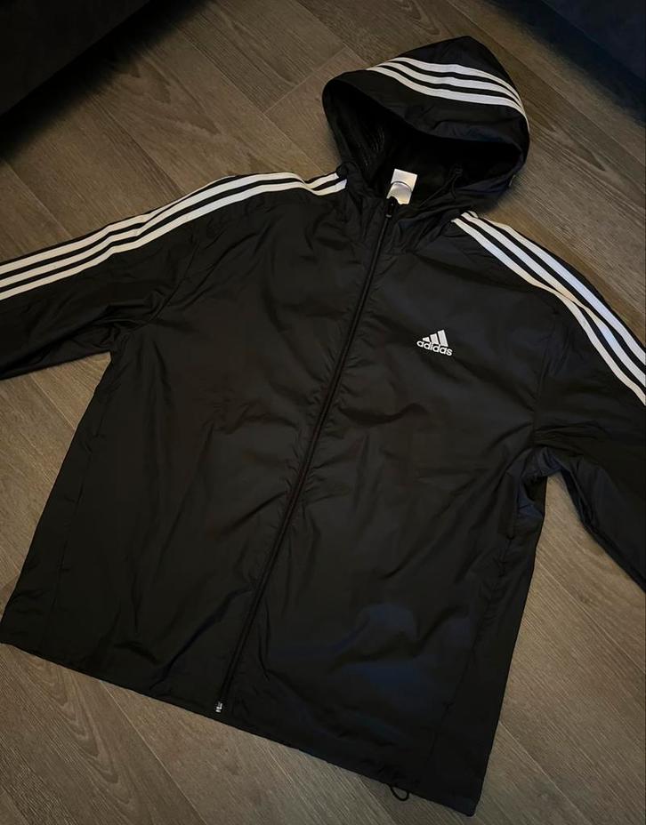 Adidas Regenjas – Zwart, Maat L – Gloednieuw!, Kleding | Heren, Sportkleding, Nieuw, Algemeen, Maat 52/54 (L), Zwart, Ophalen of Verzenden