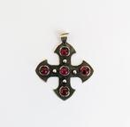 Groot zilveren kruis met granaten, Verzenden, Nieuw, Zilver, Zilver