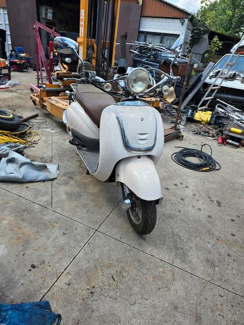 Fosti Grande Retro, Fietsen en Brommers, Snorfietsen en Snorscooters, Gebruikt, Overige merken, Benzine, Ophalen