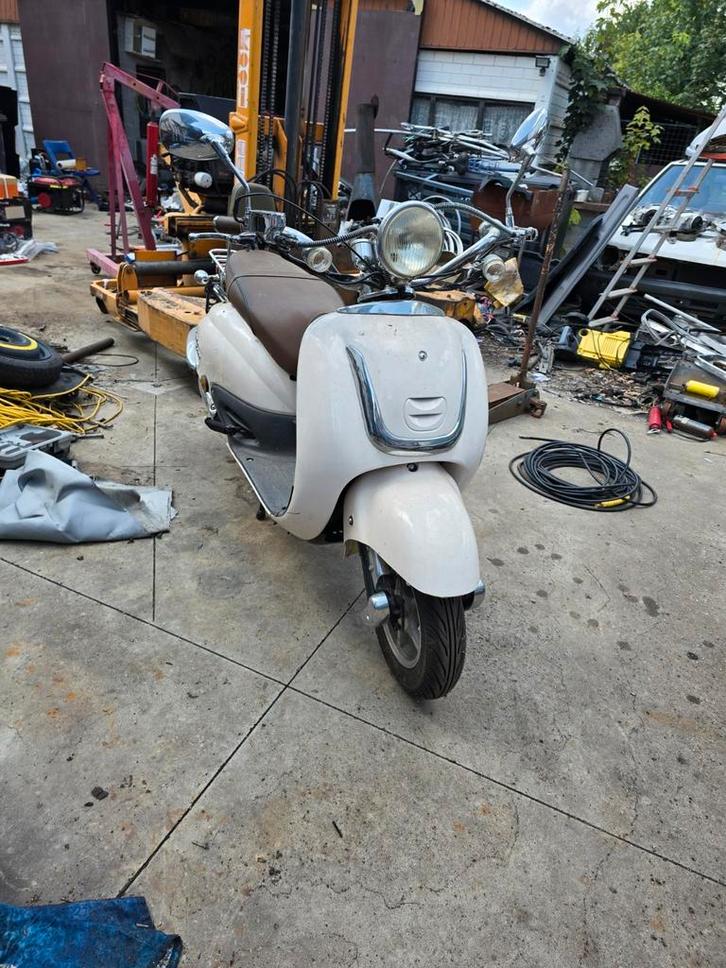 Fosti Grande Retro, Fietsen en Brommers, Snorfietsen en Snorscooters, Gebruikt, Overige merken, Benzine, Ophalen