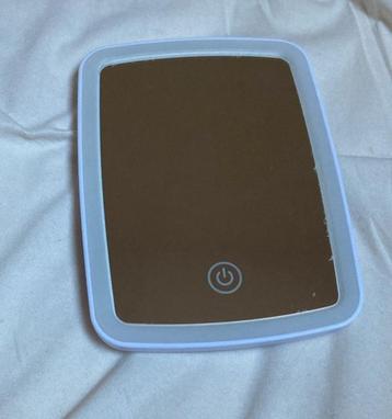 Miroir a 3 lumieres beschikbaar voor biedingen