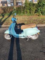 Vespa Primavera B 50cc, Fietsen en Brommers, Ophalen of Verzenden, Zo goed als nieuw