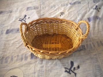 Tafelmand(jes)en in 't riet (10st.) beschikbaar voor biedingen