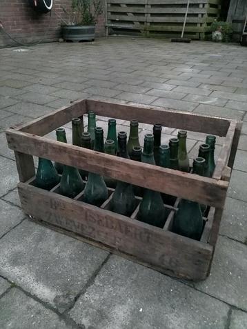 Houten bierkrat, kisten. Decoratieve kratjes beschikbaar voor biedingen