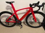 Trek madone SL6 viper red maat 52, Fietsen en Brommers, Fietsen | Racefietsen, Ophalen, Zo goed als nieuw, Carbon