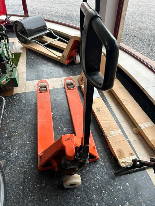 Bt low lift, Doe-het-zelf en Bouw, Palletwagens en Pompwagens, Zo goed als nieuw, Ophalen