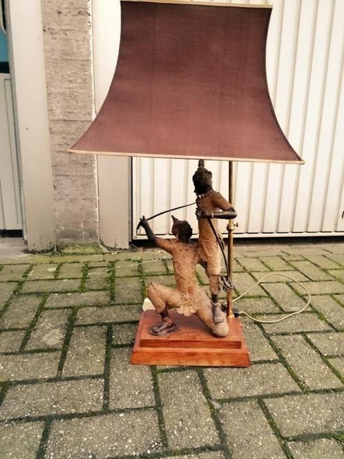 Bronzen vloerlamp - Aziatisch Thais, Huis en Inrichting, Lampen | Vloerlampen, Gebruikt, Minder dan 100 cm, Hout, Stof, Overige materialen