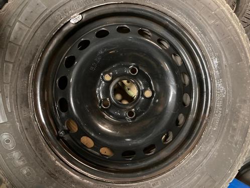 4 stalen velgen zwart + zomerbanden (15 inch), Auto diversen, Overige Auto diversen, Ophalen