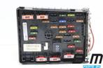 Zekeringskast motorruimte VW Passat B6 3C0937125, Autos : Pièces & Accessoires, Électronique & Câbles, Utilisé