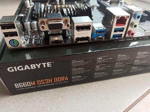 Gigabyte B660M DS3H DDR4, Computers en Software, Moederborden, Zo goed als nieuw, Intel, DDR4, Ophalen