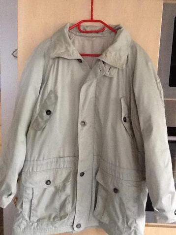 Jas, Winterjas.  maat 54. beschikbaar voor biedingen