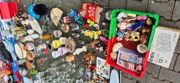 Lot de brocante à liquider. Pas de livraison svp. Merci. beschikbaar voor biedingen