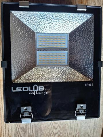 Ledlamp 200W beschikbaar voor biedingen