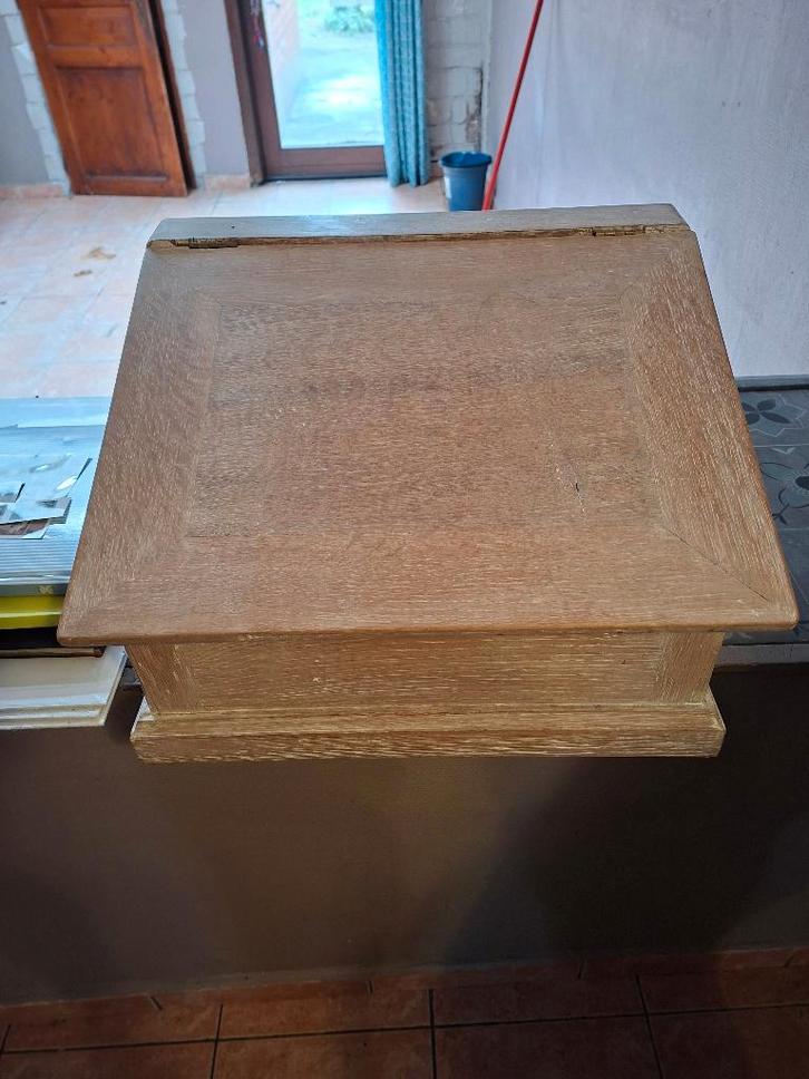 Petit coffre de table, Maison & Meubles, Accessoires pour la Maison | Coffres, Comme neuf, Chêne, Enlèvement