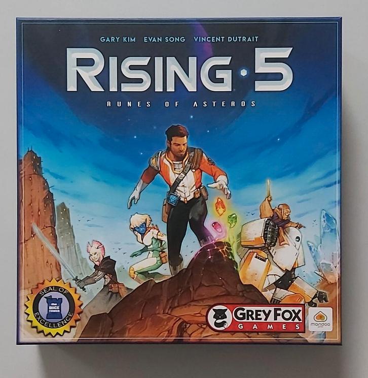 Spel Rising 5, Hobby en Vrije tijd, Gezelschapsspellen | Bordspellen, Zo goed als nieuw, Een of twee spelers, Drie of vier spelers