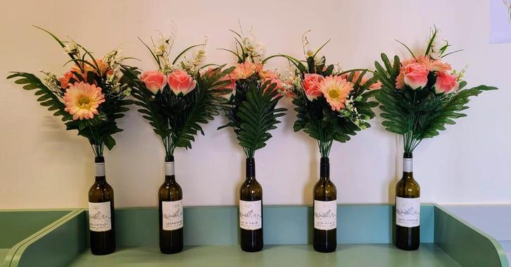 5 boeketten kunstbloemen - Decoratie huwelijk, trouw, feest, Huis en Inrichting, Woonaccessoires | Vazen, Zo goed als nieuw, Overige kleuren