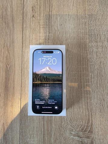 Iphone 16 pro 128 GB beschikbaar voor biedingen