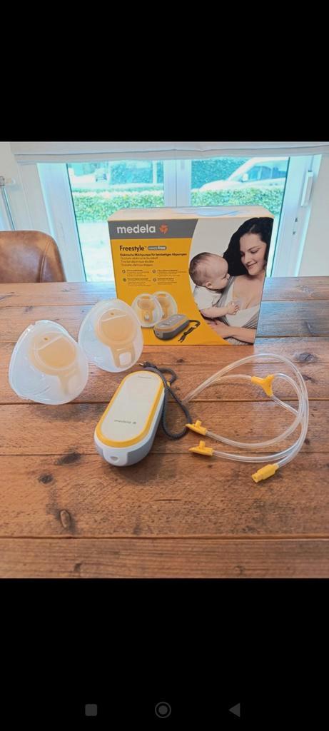 Medela freestyle. Dubbele elektrische draagbare borstkolf, Enfants & Bébés, Aliments pour bébé & Accessoires, Comme neuf, Tire-lait
