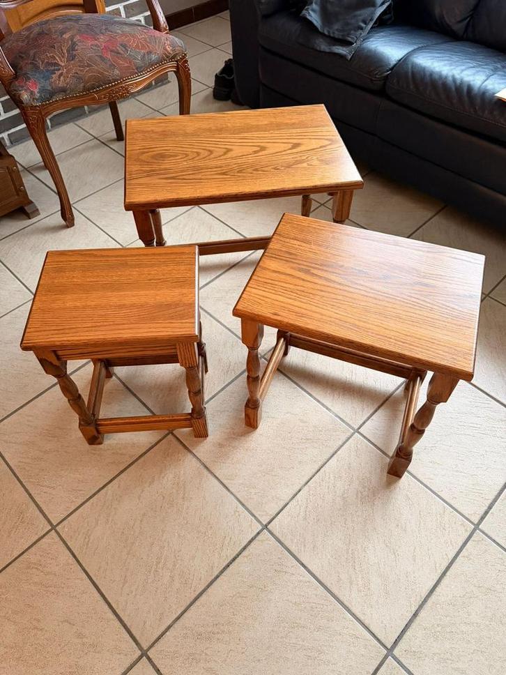 Klassieke Nesttafels (3 stuks) – Massief Eiken – Mimiset, Huis en Inrichting, Tafels | Bijzettafels, Zo goed als nieuw, Ophalen