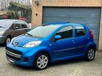 Peugeot 107 1.0i 12v AUTOMAAT Airco 1st eigenaar Onderhouden, Auto's, Stof, Zwart, Blauw, 107 g/km