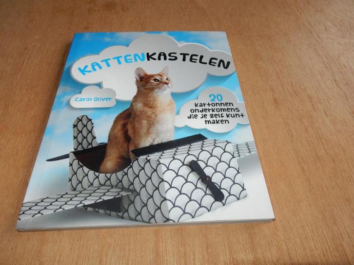 nr.329- Kattenkastelen, Boeken, Dieren en Huisdieren, Katten, Ophalen of Verzenden