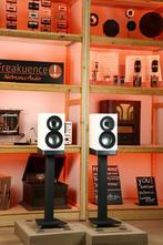 Elac ARB-51 / ARB 51 + stands INRUIL OK. Met deukje in unit., Ophalen of Verzenden, Zo goed als nieuw, Front, Rear of Stereo speakers