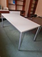 Tafel met in hoogte verstelbare poten, Ophalen, Zo goed als nieuw