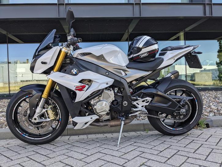 BMW S1000R naked bike 2015, Motoren, Motoren | BMW, Particulier, Naked bike, meer dan 35 kW, ABS, Cruise Control, Electronisch instelbare dempers