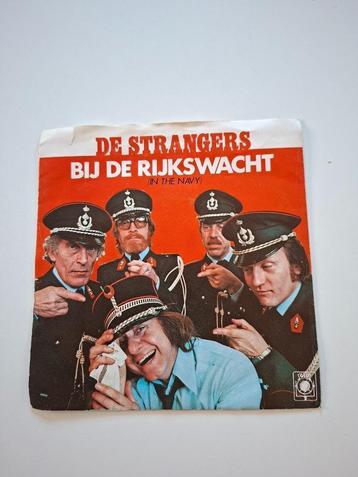 De Strangers 1 single vinyl beschikbaar voor biedingen