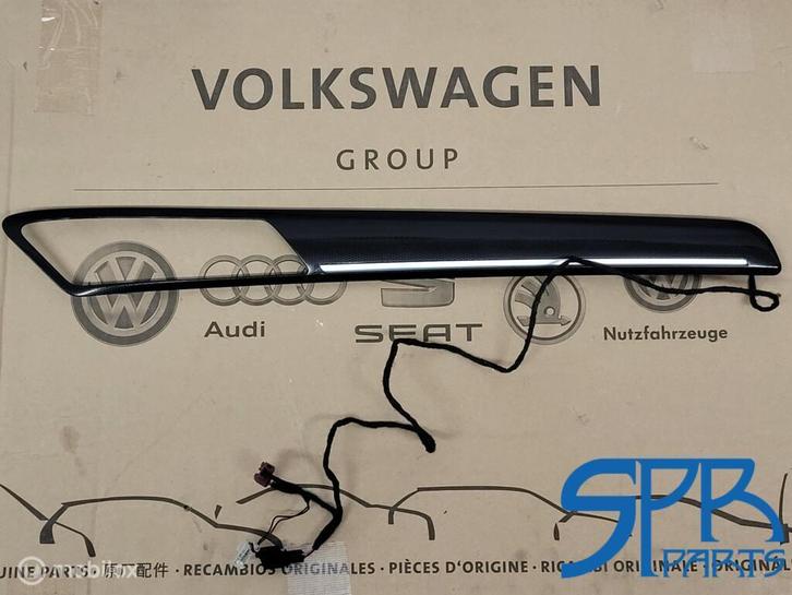 Interieurlijst VW GOLF 7 CARBON LED RECHTSVOOR 5G4858066ABBG, Autos : Pièces & Accessoires, Habitacle & Garnissage, Volkswagen