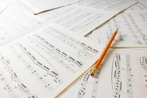 350 tabbladen voor bas - pro in PDF, Muziek en Instrumenten, Bladmuziek, Zo goed als nieuw, Artiest of Componist, Gitaar, Basgitaar
