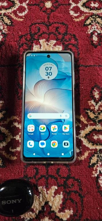 Motorola Moto bijna nieuwe met doos, garantie en accessoires beschikbaar voor biedingen
