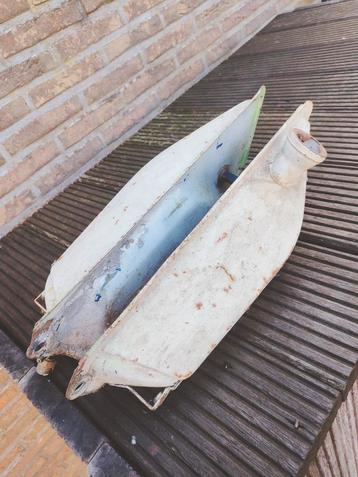 Honda camino benzine tank  beschikbaar voor biedingen