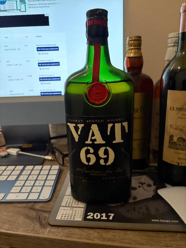 VAT 69 OldVAT69 Old Bottle de 1957 scotch whisky, Verzamelen, Wijnen, Zo goed als nieuw, Overige typen, Vol, Ophalen