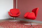 Twee iconische Swan Lounge Chairs van Fritz Hansen, Ophalen