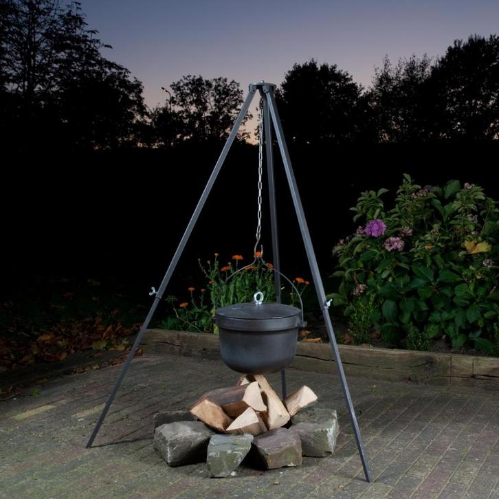 Gietijzeren Vuurketel met driepoot / Heksenketel Edna S, Tuin en Terras, Overige Tuin en Terras, Nieuw, Ophalen of Verzenden