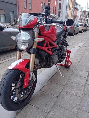 Ducati Monster Evo 