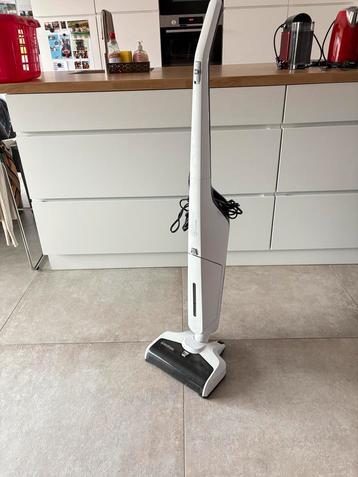 Stofzuiger/ dweilen NILFISK Combi beschikbaar voor biedingen