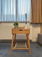 Nachtkastje, Huis en Inrichting, Slaapkamer | Nachtkastjes, Ophalen, Minder dan 45 cm, Zo goed als nieuw, Minder dan 55 cm