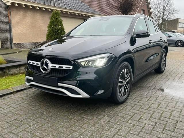 Mercedes GLA 180 CAMERA NAVI LED PDC, Auto's, Mercedes-Benz, Bedrijf, Te koop, GLA, ABS, Achteruitrijcamera, Airbags, Airconditioning