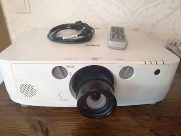 NEC PA500U FULL HD projector en 5000 ansli lumen  beschikbaar voor biedingen