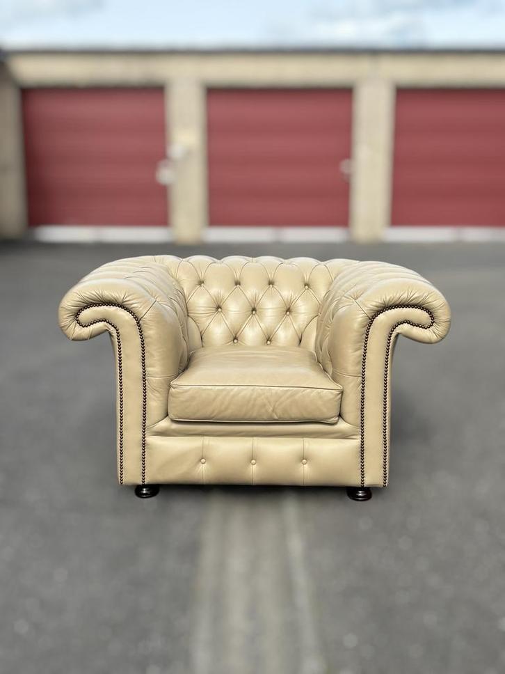 Fauteuil Chesterfield XL, Huis en Inrichting, Fauteuils, Zo goed als nieuw, Leer, 125 cm of meer, 100 tot 125 cm, Ophalen of Verzenden