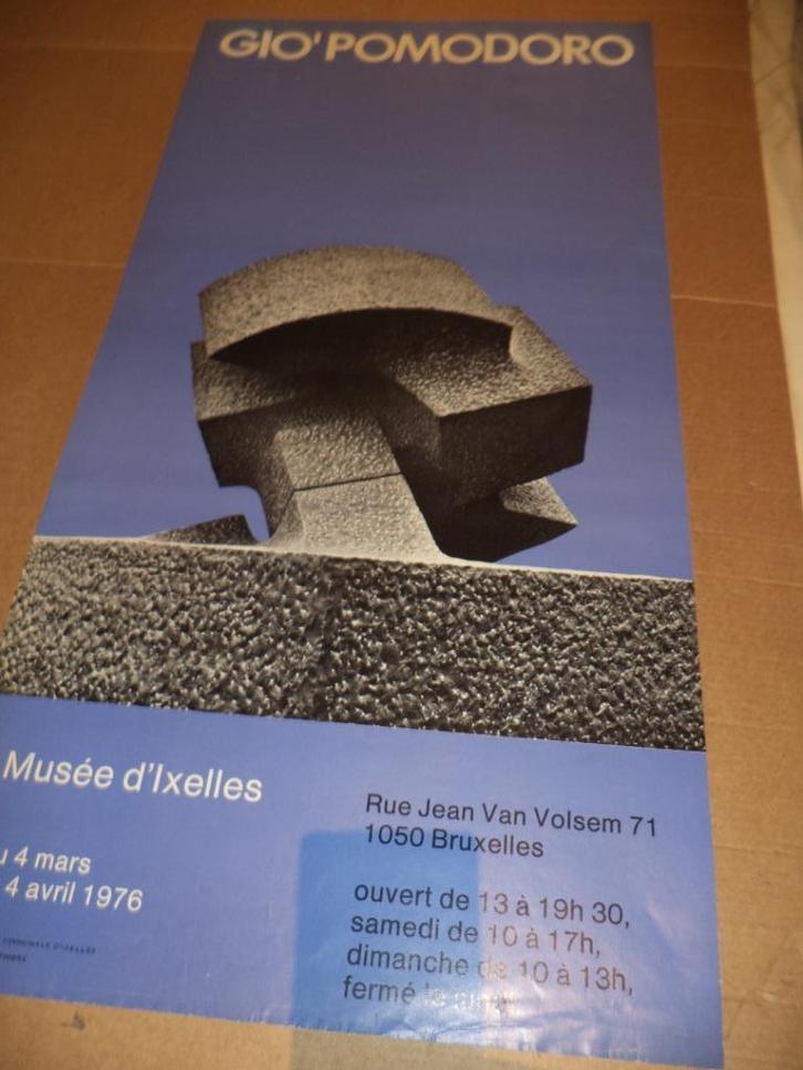VTG affiche 1976 Gio' POMODORO expo in Museum Elsene poster, Antiek en Kunst, Kunst | Litho's en Zeefdrukken, Ophalen of Verzenden