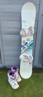 Snowboard Salomon 151 + boots + helm + bril, Sport en Fitness, Ophalen, Gebruikt