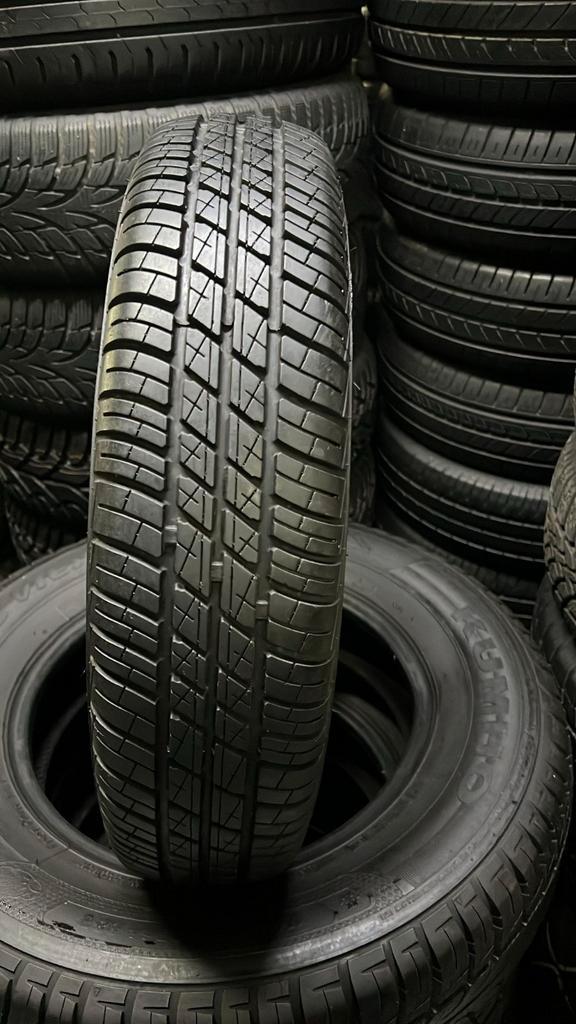 18560r16 185 60 r16 185/60/r16 Toyo avec montage, Autos : Pièces & Accessoires, Autres pièces automobiles