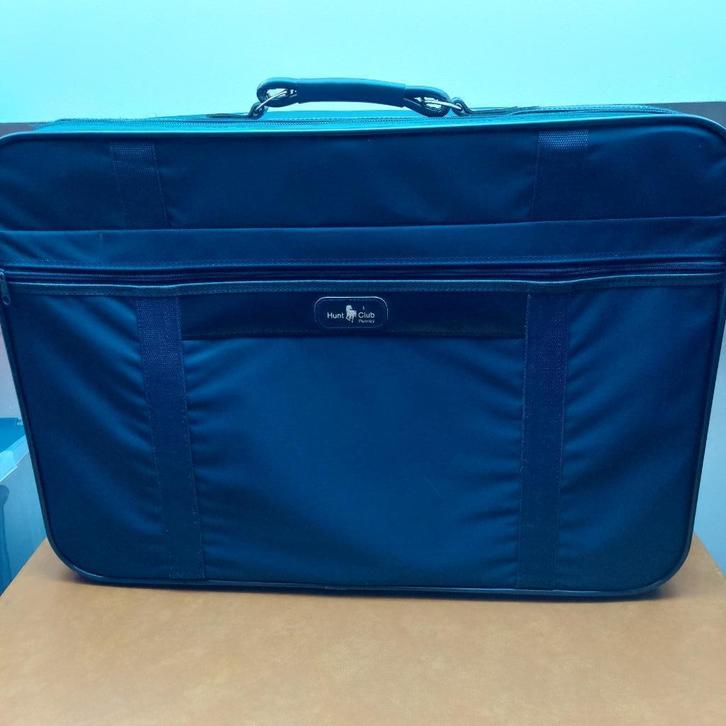 Vintage blauwe valies in textiel merk Hunt Club Penney, Handtassen en Accessoires, Koffers, Zo goed als nieuw, Zacht kunststof