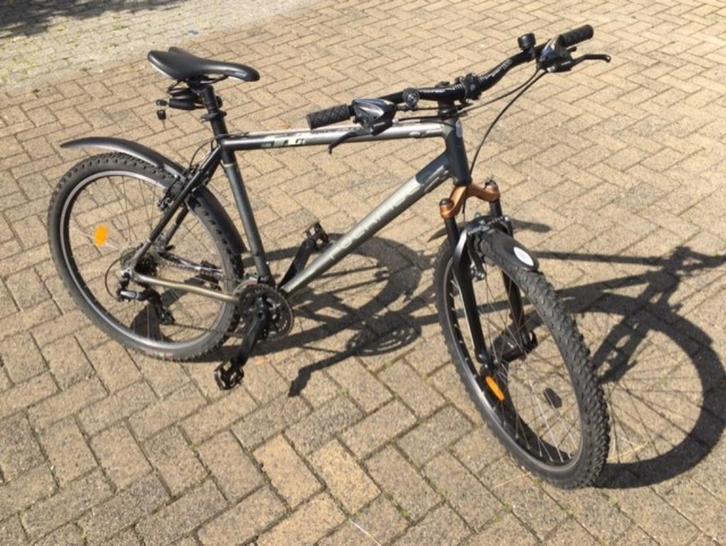 26 inch gemengde mountainbike met 24 ver in nieuwstaat, Fietsen en Brommers, Fietsen | Mountainbikes en ATB, Zo goed als nieuw